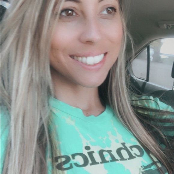 Hey welcome to my closet - Picture 5 of 6